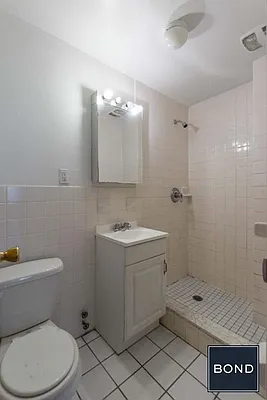 Rented by Bond New York | media 8