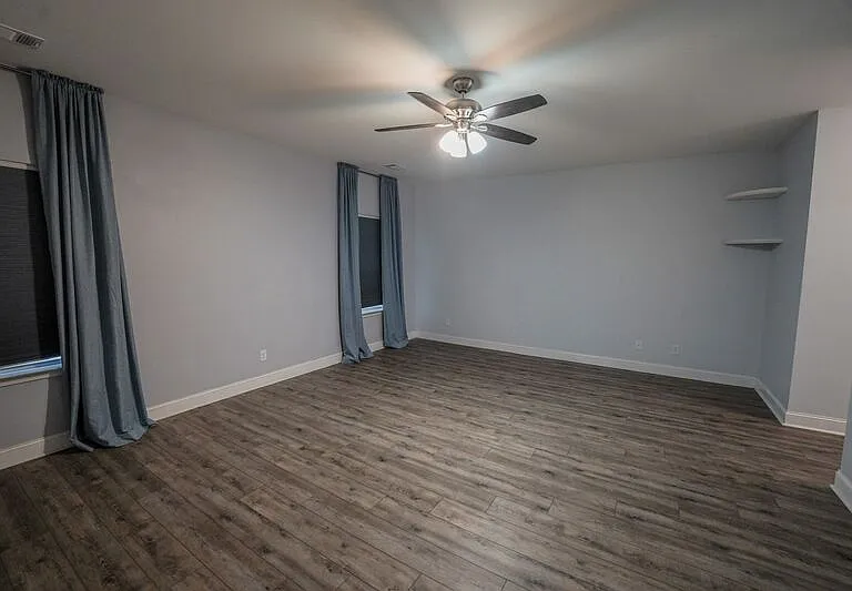 425 Wicklow Dr — Photo 12