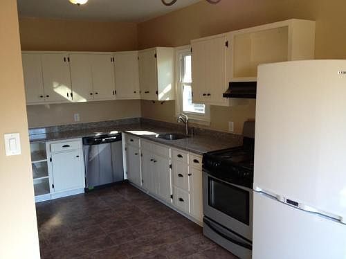2nd image of 113 Summit Ave