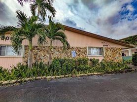 6040 SW 26th St, Hollywood, FL