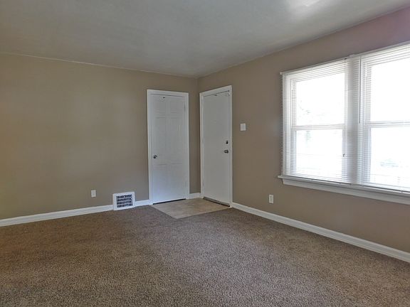 5th image of 2049 Coleridge Dr