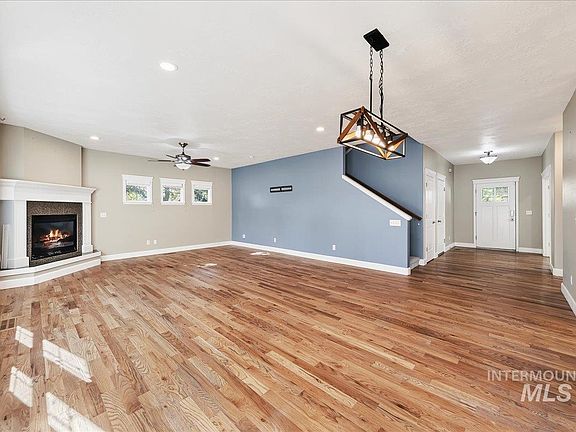 2nd image of 1210 W Cobblefield Ct