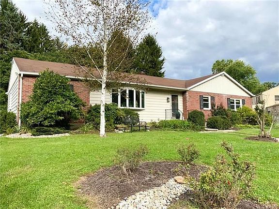 2nd image of 741 Johnston Dr