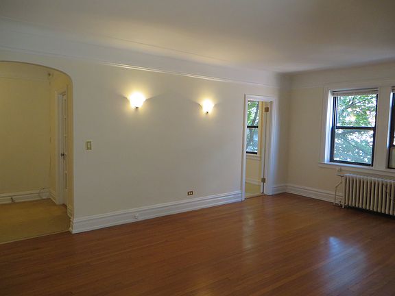 5th image of 3 Franklin Ave APT 5M