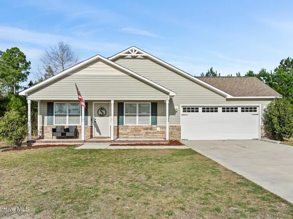 225 Lockwood Court, Hubert, NC 28539