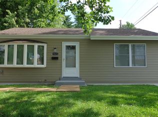 9521 Minerva Ave, Saint Louis, MO 63114