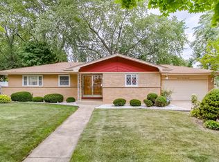 3N475 Virginia Ln, Elmhurst, IL 60126