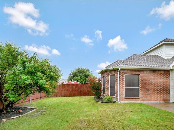 4th image of 3804 Cedar Falls Dr