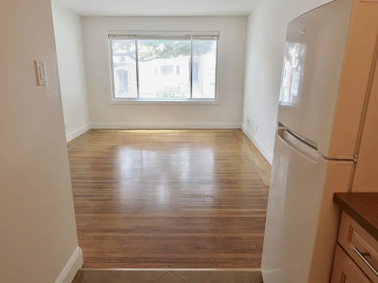 1343 4th Ave — Photo 3