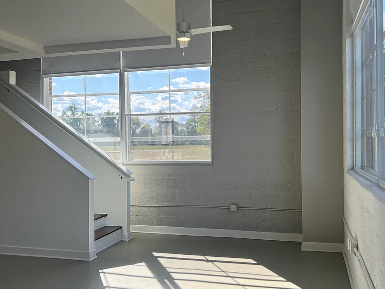 Pulaski Lofts — Photo 105