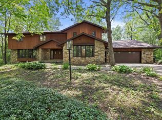 7795 Cherry Wood Ln, Verona, WI 53593