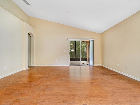 5th image of 1837 Darlin Cir