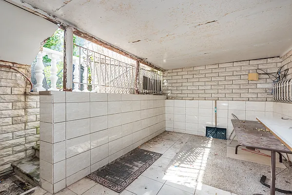 Rented by Modern Spaces | media 10