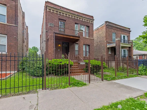 216 E 68th St Unit 2, Chicago, IL 60637