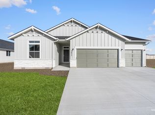 1672 Dyer St, Middleton, ID 83644