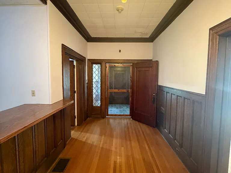 133 S Lake Ave #1 — Photo 12