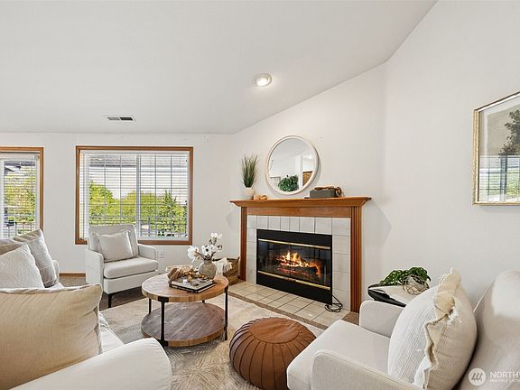 4th image of 3854 Spadoni Lane #12-C