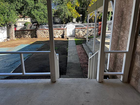 5th image of 10641 Russett Ave