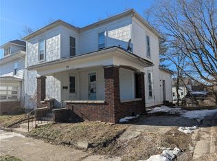 208 E Paint St, Washington Court House, OH 43160