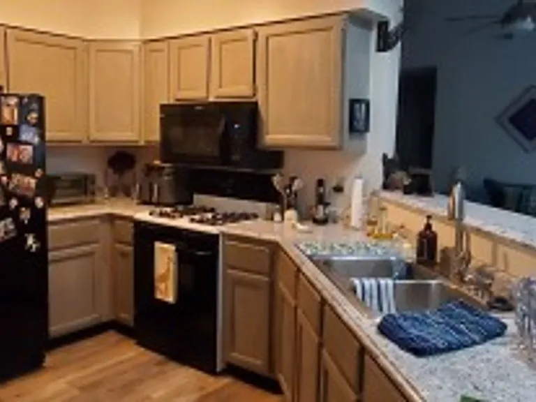 1704 Bay Wood Cir — Photo 2