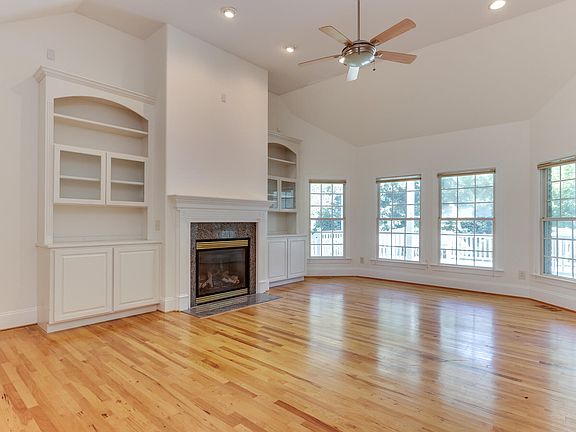 5th image of 3016 Timberlyne Dr