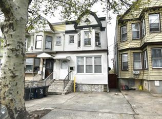 30 Roosevelt Ave, Lake Hiawatha, NJ 07034