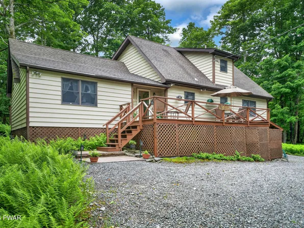 112 Forest Ln, Greentown, PA 18426