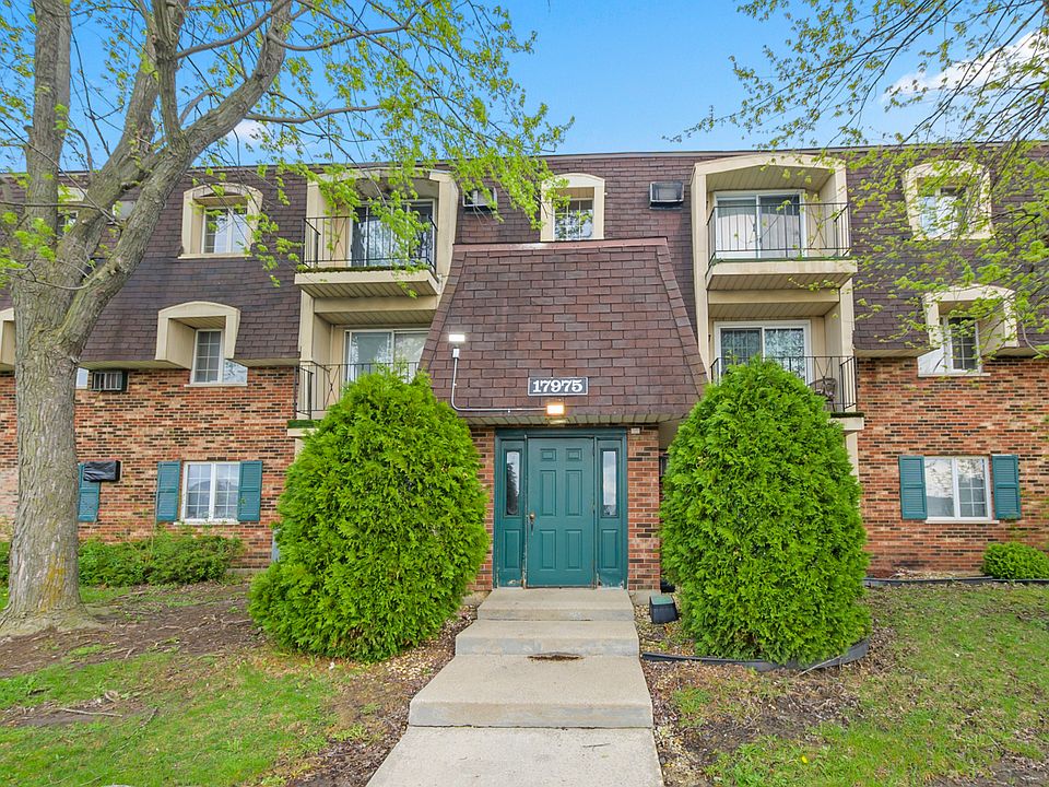 1st image of 17975 Huntleigh Ct APT 301