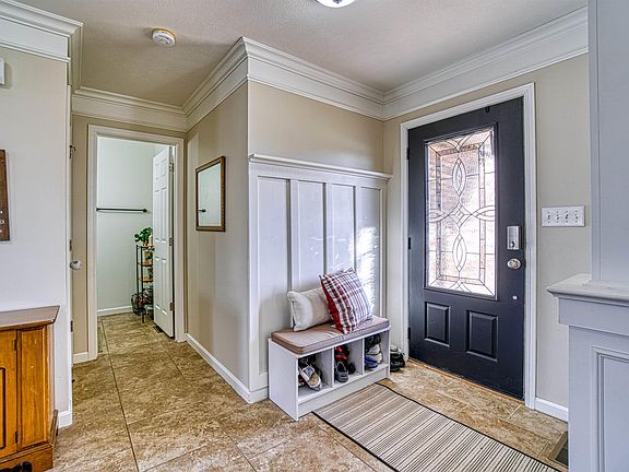 3rd image of 12440 Wayland Ct