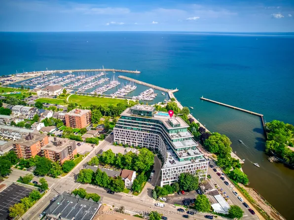 11 Bronte Rd #427, Oakville, ON L6L 0E1