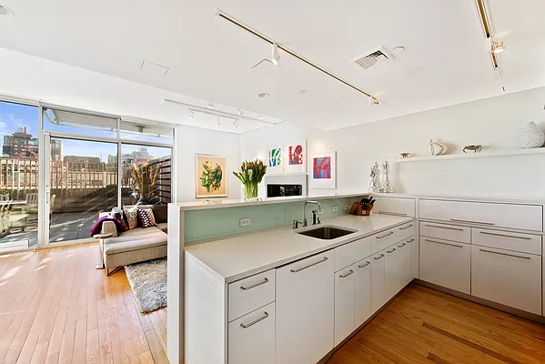 Sold by CORE | media 37