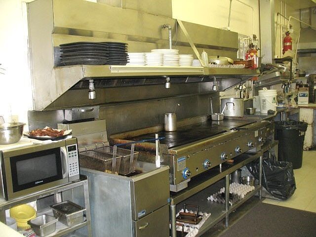 1st image of 433 1st Ave S