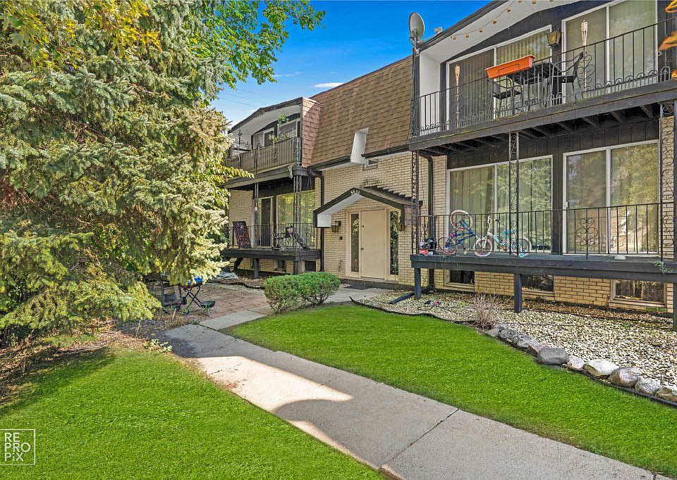 1st image of 5633 Edge Lake Dr