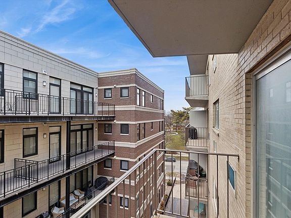 4th image of 1567 Ridge Ave APT 607