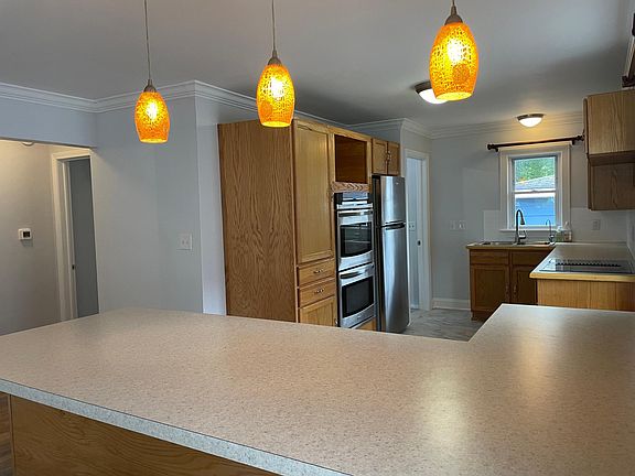 4th image of 614 Duverne Ave