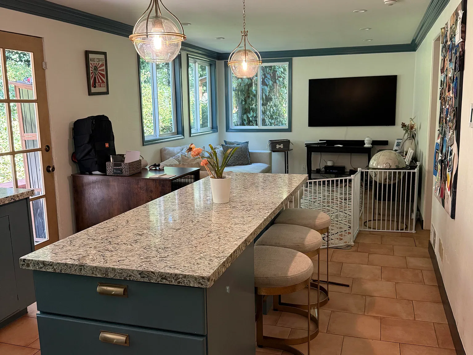 5 bed, 3540 sqft, $12,000 — Photo 2