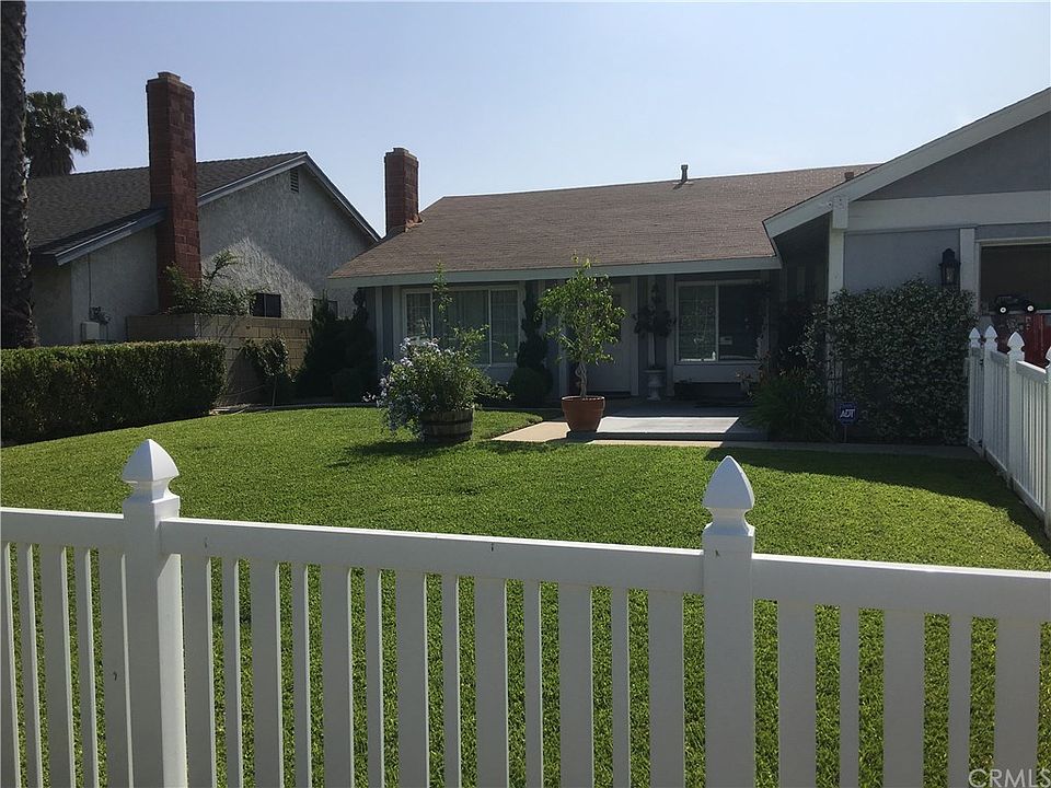 1st image of 13053 Smoketree Pl