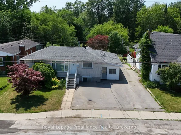 136 Macdonald Ave, Belleville, ON K8N 3Y3