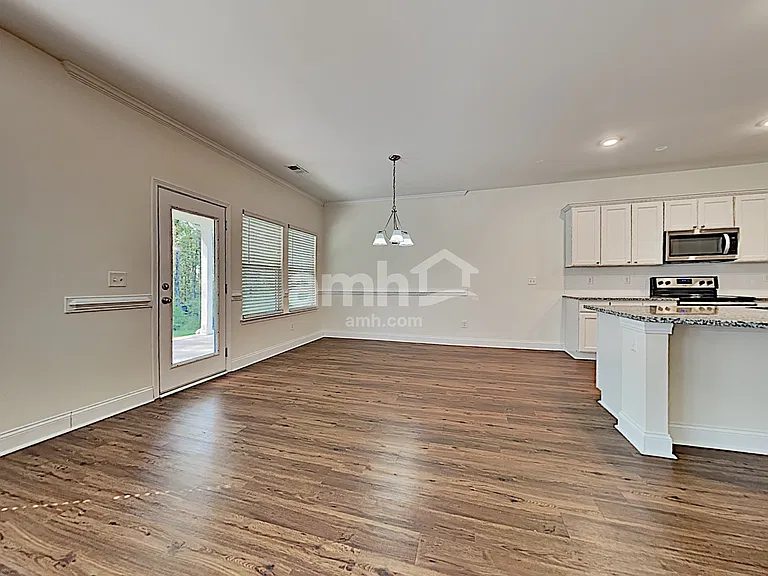 109 Cooper Dr — Photo 8