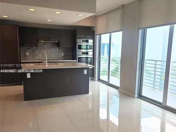 7875 NW 107th Ave APT 412, Doral, FL 33178