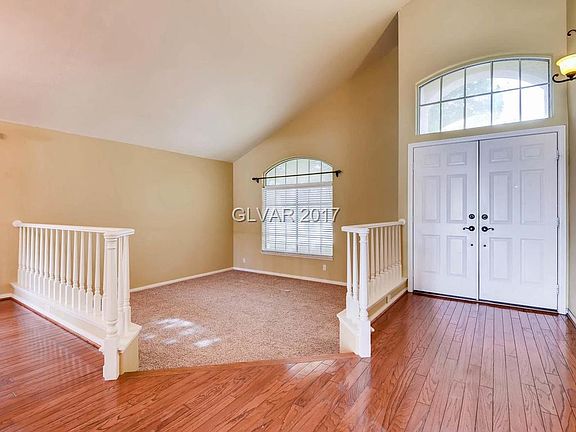 4th image of 2004 White Falls St