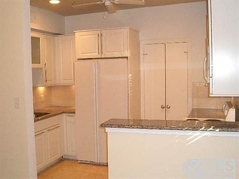 3rd image of 4040 Avondale Ave APT 203