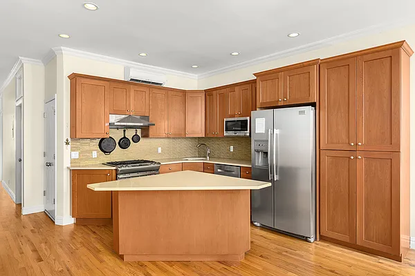 Sold by Douglas Elliman | media 4