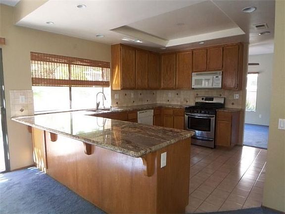 3rd image of 2060 White Birch Dr