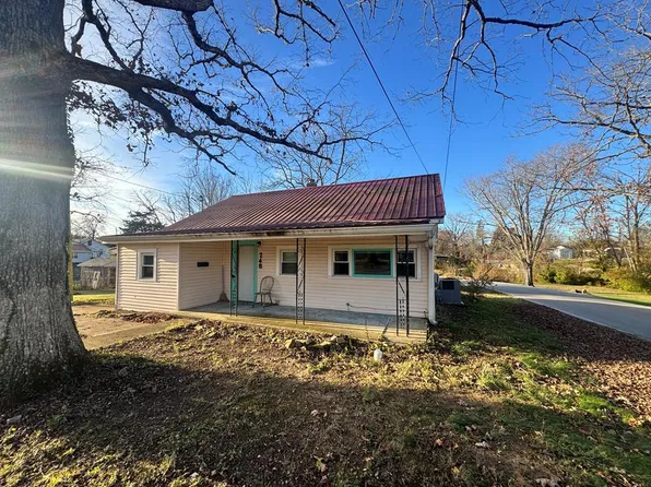 248 North St, Crossville, TN 38555