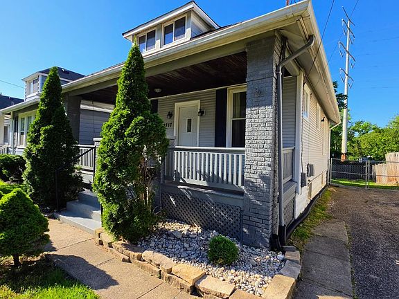 3rd image of 2717 Lawndale Ave