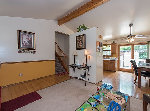 3rd image of 38161 N Wilson Ave