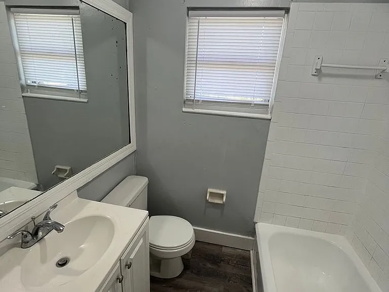 2135 King Ave — Photo 8