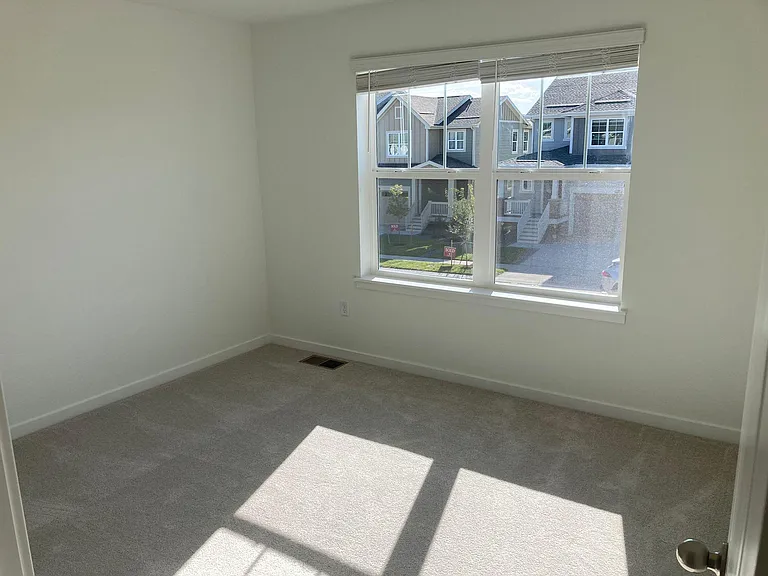 17844 Gallup St — Photo 10