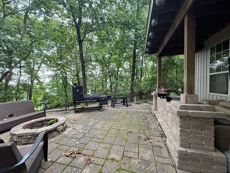 137 Millstone Ct — Photo 37